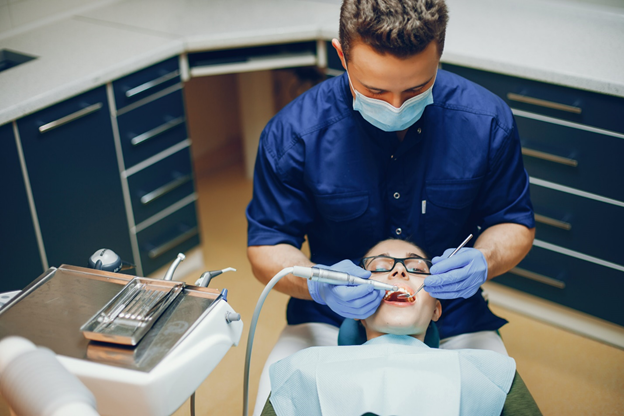 Is an Emergency Dentist Different from a General Dentist?