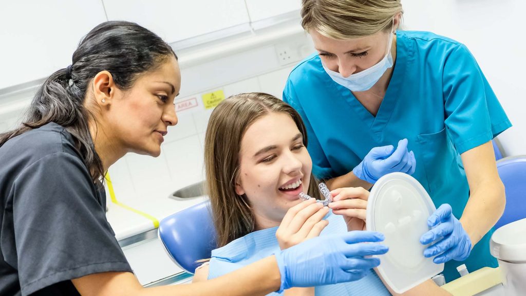 What Does an Emergency Dentist Do?